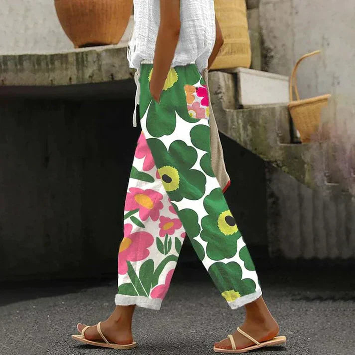 Pamela - pantalones verdes con estampado floral fresco