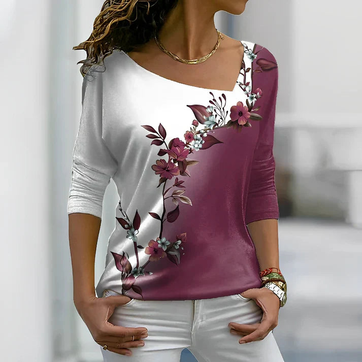 Camiseta de flores con colores en contraste.