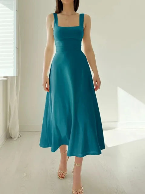 Vestido de corte a – escote elegante y entallado